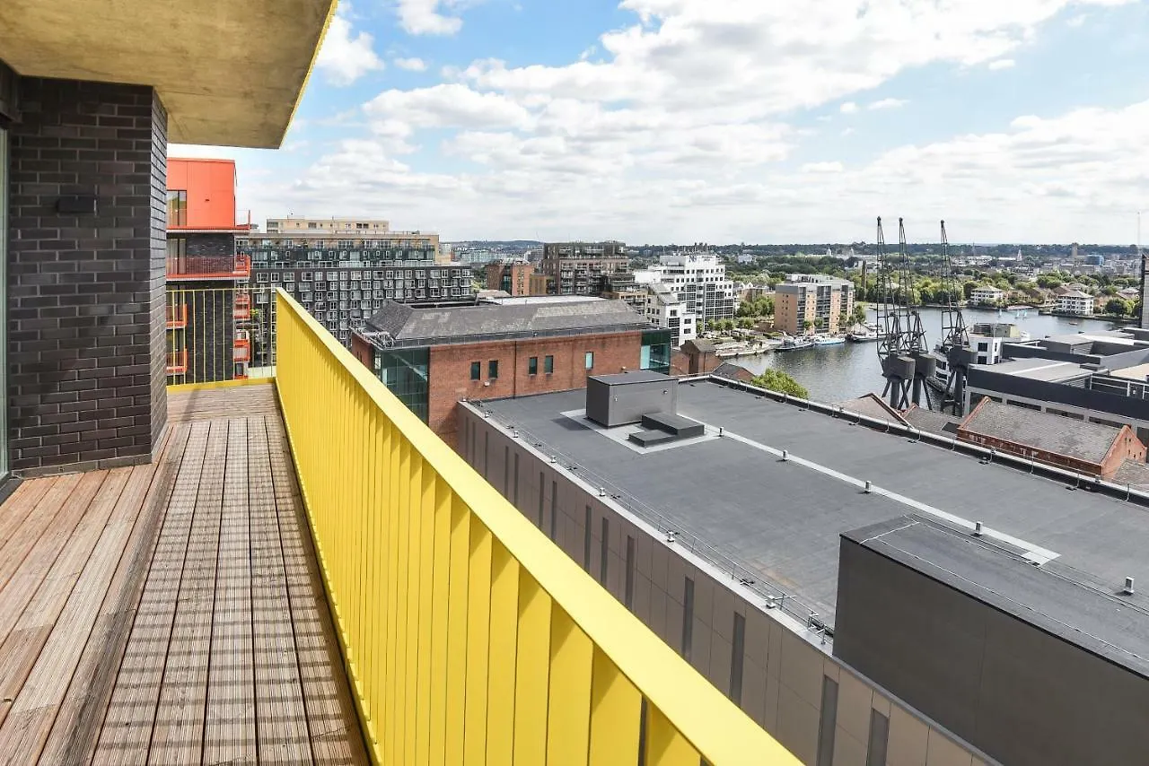 Apartment Millharbour Residences London